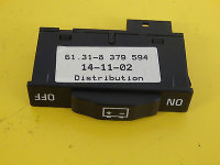 BMW 740d (E65/E66/E67) Schalter Distribution Batterie...